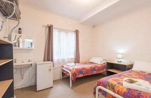 Spring Hill Casa | Kookaburra Inn
