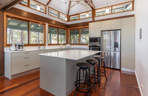 Blueys Beach Casa | Kookaburra Retreat- embrace the tranquility and opulence of Kookaburra Retreat