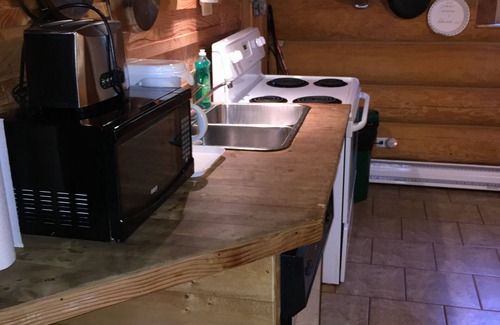 Boswell Casa | Kootenay Lake Lodge Waterfront Log Chalet - justo en el agua - wifi gratis