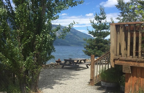 Boswell Casa | Kootenay Lake Lodge Waterfront Log Chalet - justo en el agua - wifi gratis