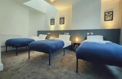 Anfield Hotel | Kop View