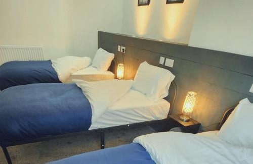 Anfield Hotel | Kop View