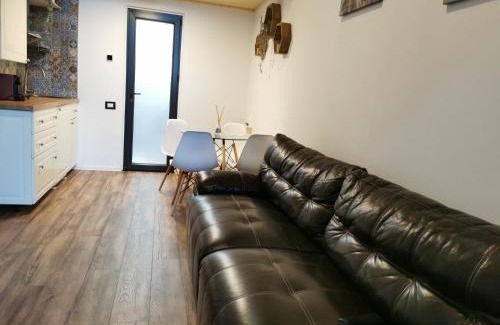 Balotesti Cabina | Kopel Haus - Studio - Self acces cod location