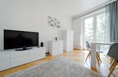Grochow Apartamento | Kordeckiego 75 by Homeprime