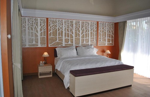 Gianyar Cama Y Desayuno | Kori Maharani Villas - Lagoon Pool Access 1
