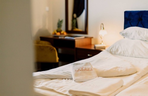 Heviz Hotel | Korona Pension Restaurant