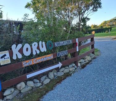 Barrytown Casa | Koru Beachfront Holiday Cabins & Hot Tub