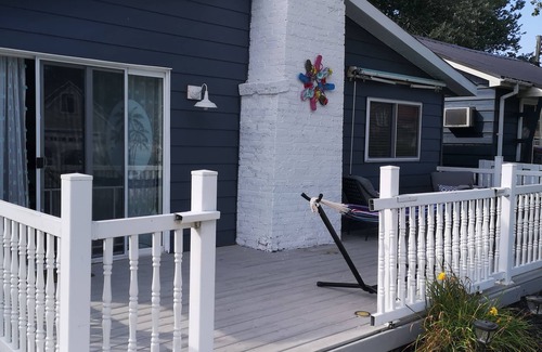 Turkey Point Casa | Kosecki Kabana - 3 mins to the beach on the main strip of Turkey Point