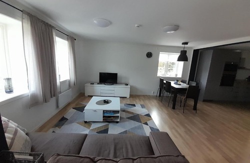 Maloy Apartamento | Koselig hus i Måløy