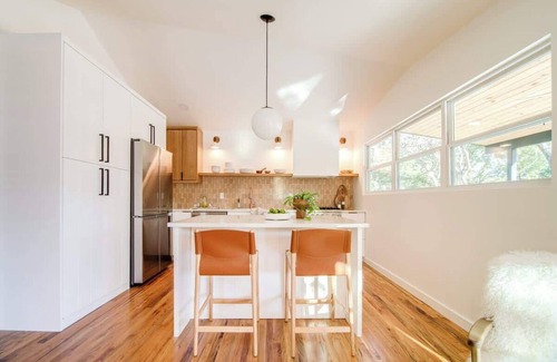 Fredericksburg Casa | Koselig Hus With Cowboy Pool & Outdoor Shower