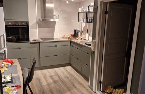 Galaa Apartamento | Koselig Leilighet i 2etg, Kun 5 Minutter å gå til Sentrum,