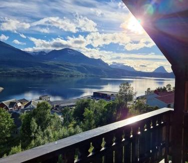 Salangen Casa | Koselig overnattingssted med fjordutsikt