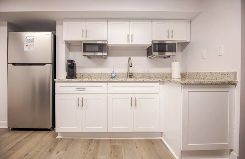 Baltimore Apartamento | Kosher 2 Bedroom 1 Bath Apartment, In the Eruv, w/ Kitchenette, Private Entry