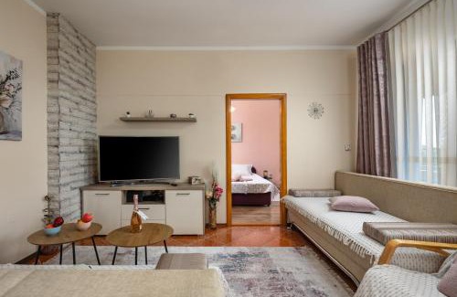 Kostrena Apartamento | Kostrena Apartment Maja Few Mt From Sea- Happy Rentals