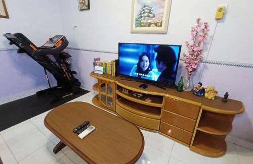 Taman Kota Laksamana Casa | Kota 3BR Townhouse 5 Pax - TVBox/Mahjong/Jonker