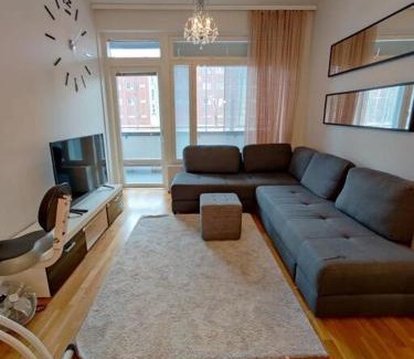 Lantinen District Apartamento | Kotimaailma - Tilava kotoisa kolmio saunalla Espoossa