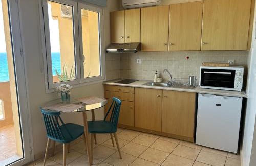 Rethymno Apartamento | Koumpe Blue Sea View Apartment (2)