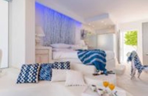 Faliraki Casa | Kouros Home Hotel