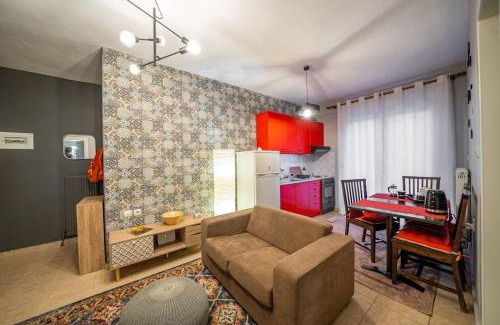 Kozani Apartamento | Kozani Hideaway for 2!