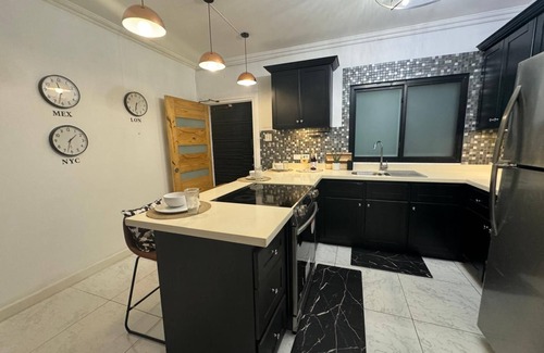 Havendale Apartamento | KoziKasa-Violet View’s is a 1-bedroom apartment in awesome Kingston with AC,WiFi