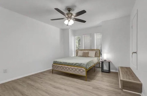 Southwood Valley Cabaña | Kozy Cottage: Pet Friendly + Newly Renovated Unit