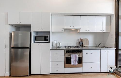Chippendale Apartamento | KozyGuru | Chippendale | Kozy Clean Beautiful APT