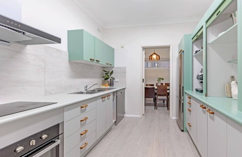 Forestville Casa | KozyGuru | Forestville | Charming 3BR House
