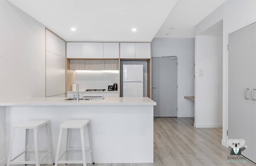 Penrith Apartamento | KozyGuru | Penrith | 2 Bed 2 Bath Apt Free Parking