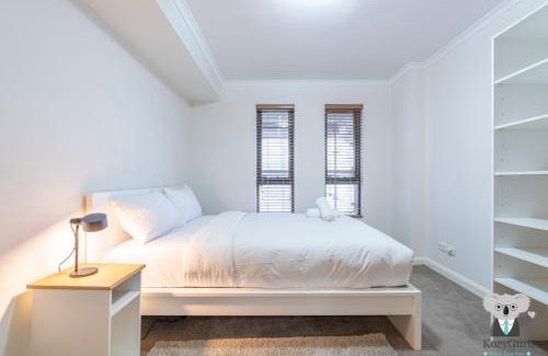 Redfern Apartamento | KozyGuru | Redfern | Cozy Apt near Train Station