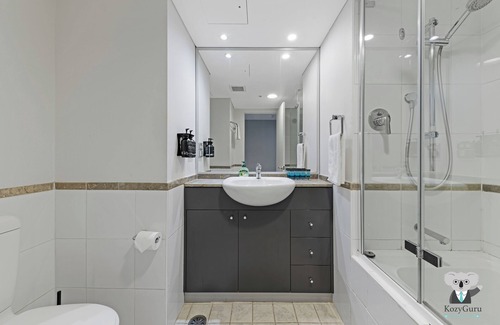 Haymarket Apartamento | KozyGuru | Sydney CBD | 2 Bed Studio