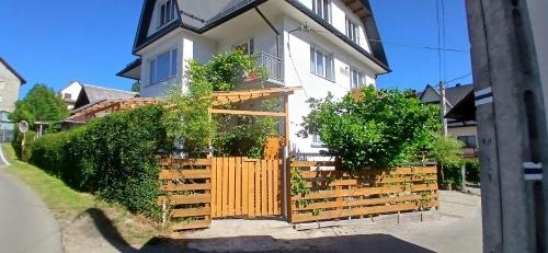 Grzechynia Casa | Królówka