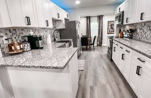 Terrace Park Casa | Krakens Kove: Pool home 5 mins to Busch Gardens