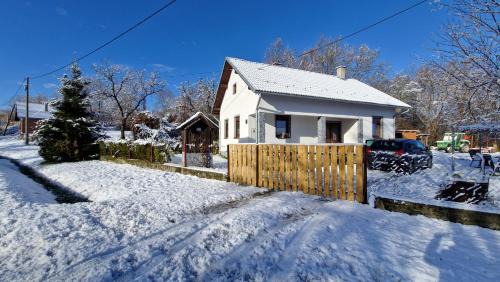 Cacinci Casa | Krijesnica