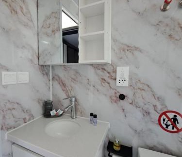 Prodromi Apartamento | Krisanto Grey