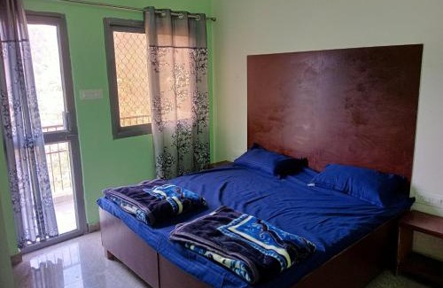 Sirala Hotel | Krishna Hotel & Restaurant