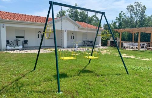 Ljubuski Casa | Kristalni Slap Kravice