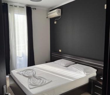 Mullet Hotel | Krokodil hotel & bar