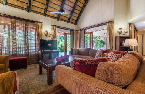 Hazyview Apartamento | Kruger Park Lodge Unit No 521 with Private Pool
