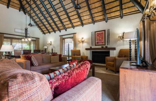 Hazyview Apartamento | Kruger Park Lodge Unit No 521 with Private Pool