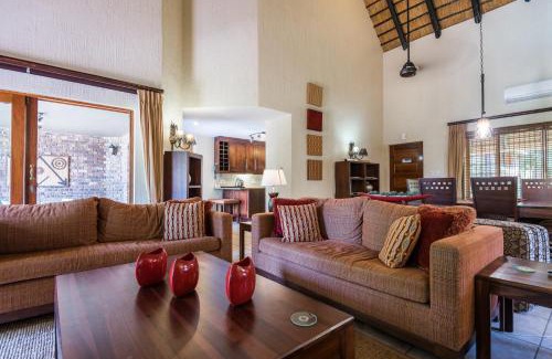 Hazyview Apartamento | Kruger Park Lodge Unit No 521 with Private Pool