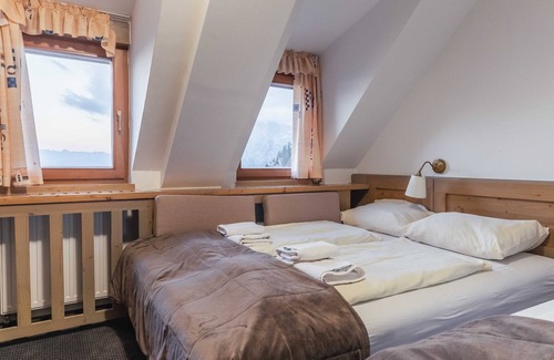 Ambroz pod Krvavcem Casa | Krvavec Quadruple room 2