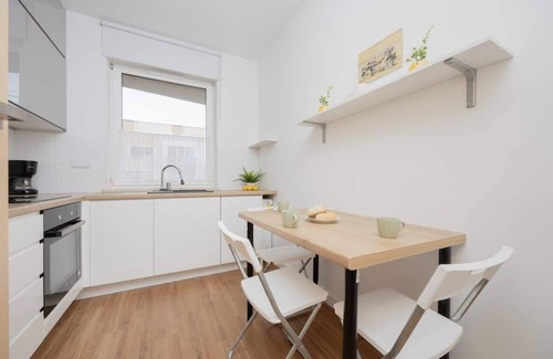 Bialoleka Apartamento | Krzyżówki 11B | Charming Apartment | Parking