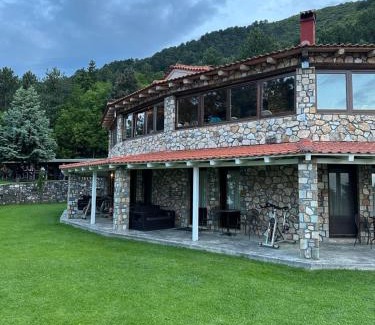 Dio-Olympos Casa | Ktima Faki, Olympus Mountain Accommodation & Retreat