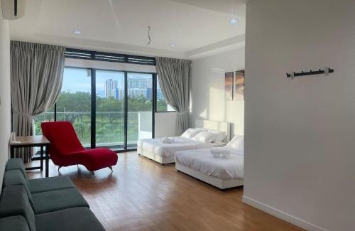 Iskandar Puteri Apartamento | Ktv！Pool！3 Bedroom 3.5 Bathroom 25pax 2600sf