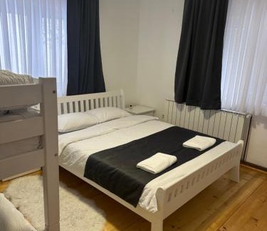Vlasenica Casa | Kuća Marinković