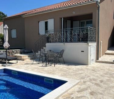 Trilj Villa | Kuća za odmor Aria