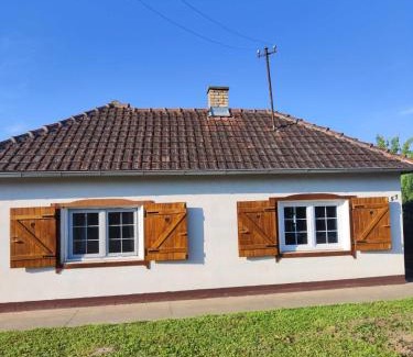 Becej Casa | Kuća za odmor Iva