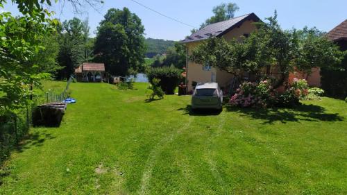 Sisak-Moslavina Apartamento | Kuća za odmor Una