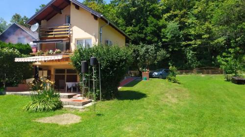 Sisak-Moslavina Apartamento | Kuća za odmor Una