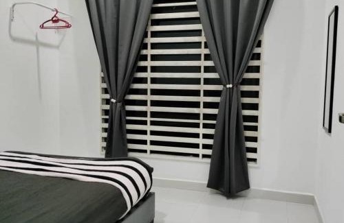 Kampung Gong Pipit Casa | KUALA TERENGGANU GUESTHOUSE-FREE WIFI-NEAR NASI DAGANG ATAS ToL-UNIT A-1 BILIK AIRCOND 2 BILIK KIPAS